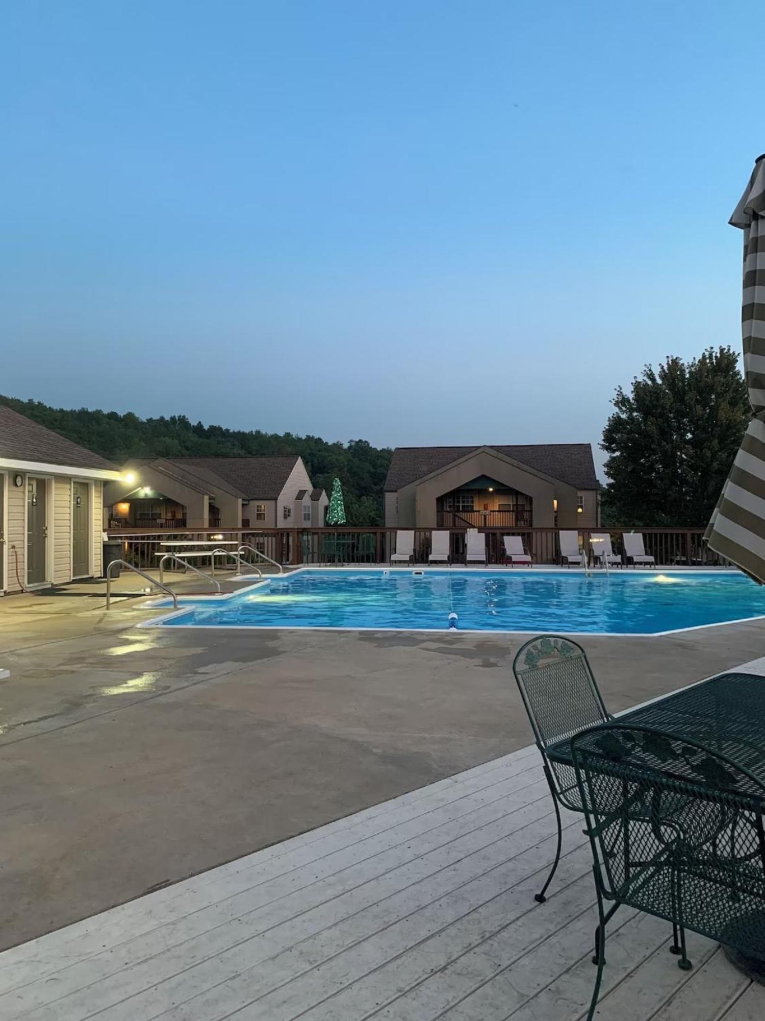 Beautiful Branson Getaway-Next To Silver Dollar City &Tablerock-Family Amenities Экстерьер фото